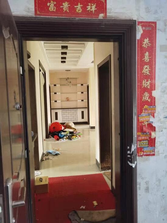 阳光小区房屋拍卖公告